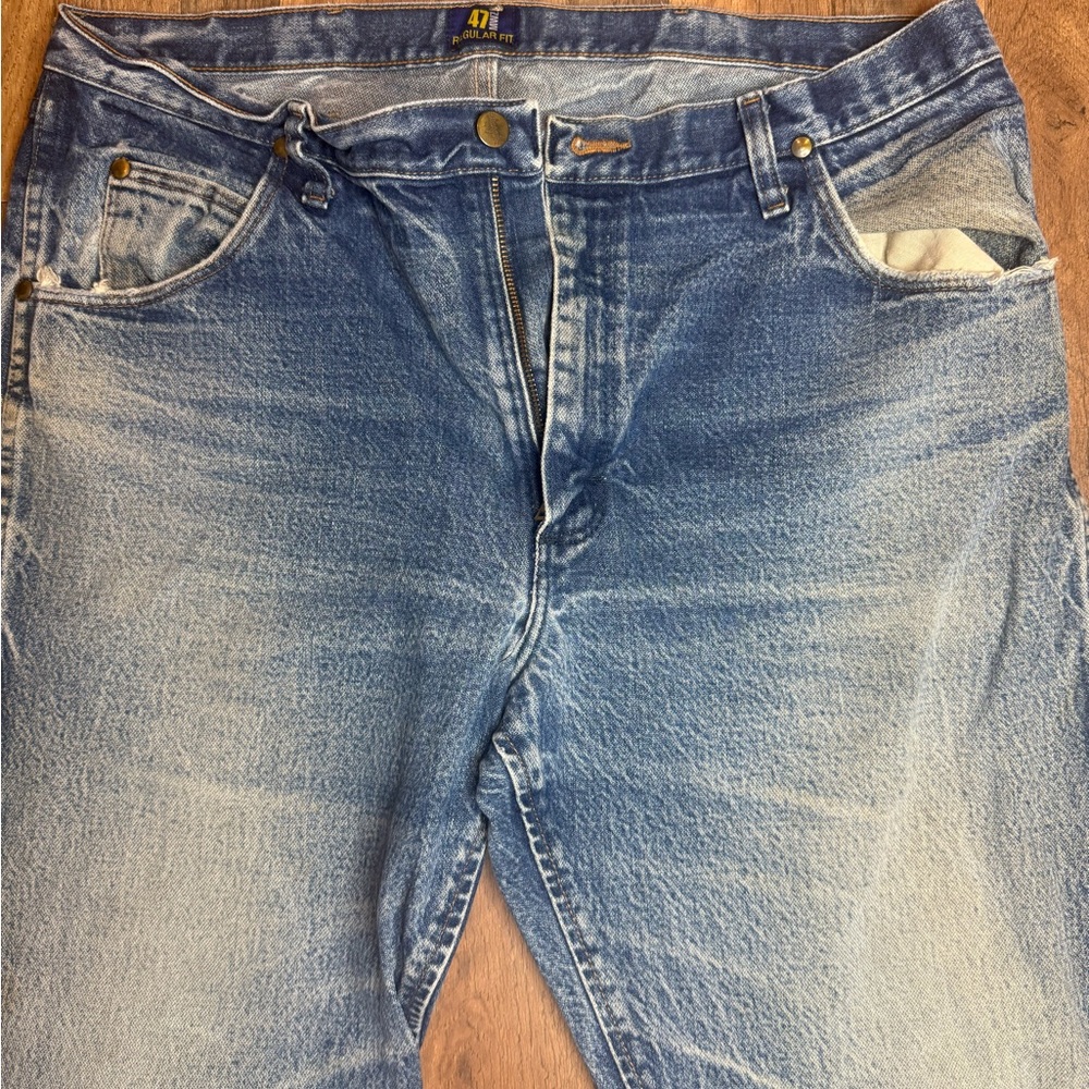 Wrangler Light Blue Relaxed Jeans